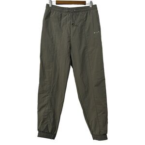 Wilo The Label Minimalist Women’s‎ Parachute Jogger Pants In Taupe Sage Size L